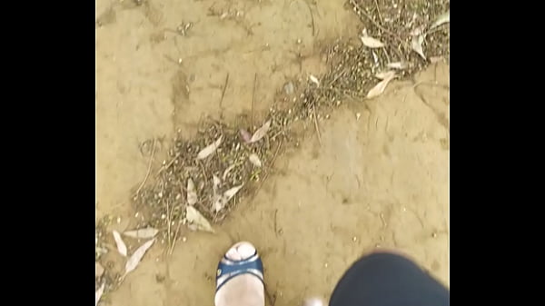 Andando De Tamanco No Parque