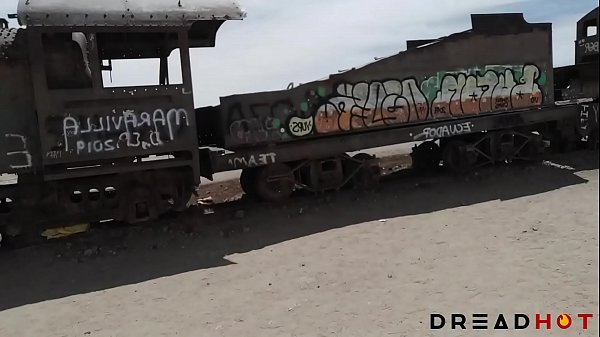 Duas Gozadas Na Boca Em Publico No Maior Salar Do Mundo - Amador Dread Sizzling