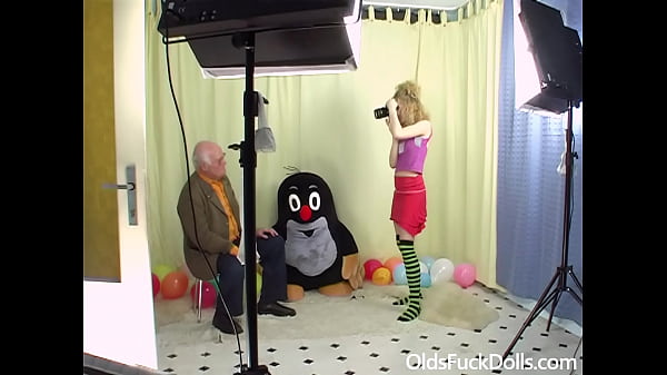 Sultry Teen Sarah Charming Tantalized By Perverted Grandpa Mireck