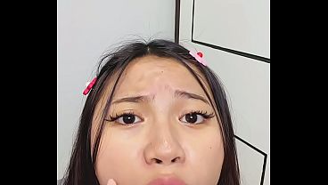 Lips Retching