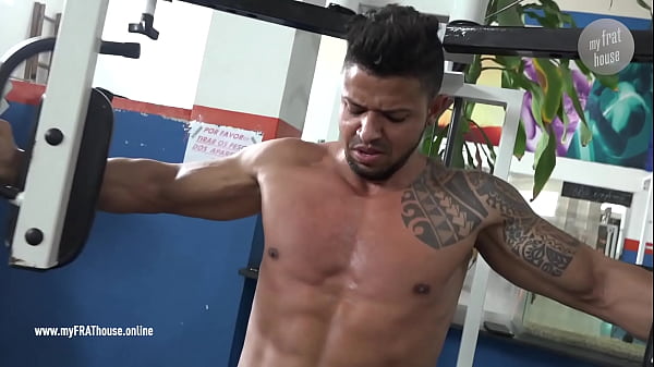 Undressed In Public Gym Tv Parade