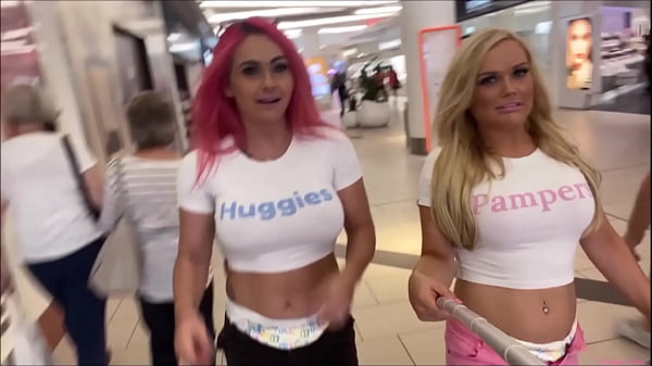 Jessica Morgan Roxi Keogh Wear Nappies In Public! | (January 2022)