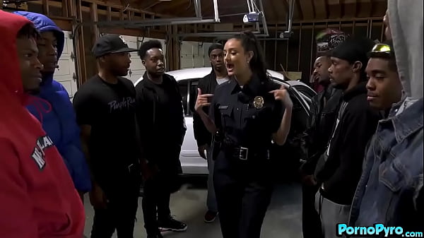 Police Officer Eliza Ibarra Nurses Off Gang Of Black Thugs