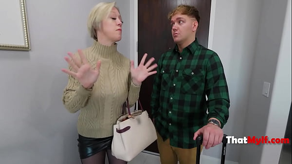 Top-heavy STEPMOTHER Dee Williams Smashes Step-son When They Share A Bed During A Trip
