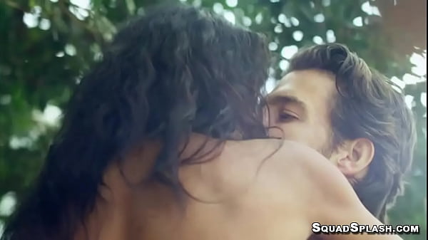 Ebony Nia Nacci Saddling Huge Cock Outdoor