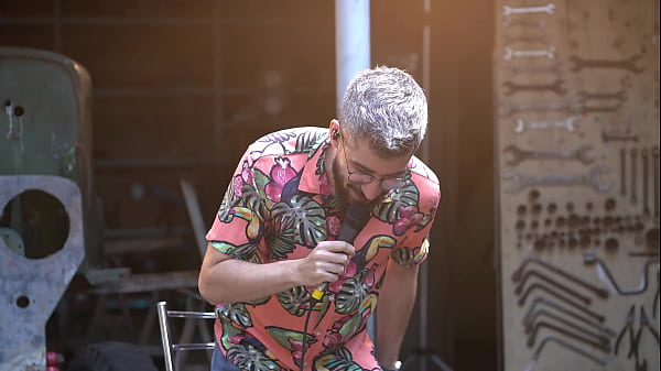 Leleco Do Pagodcast Mandando Um Pagodinho Em Casa