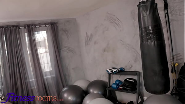 Fitness Rooms Polish Fair-haired Jayla De Angelis Romantic Lesbian Sex In The Gym With Sereyna Gomez