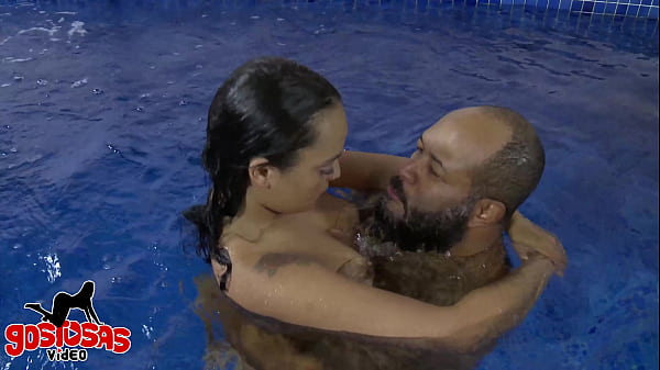 Sexo Gostoso Na Piscina