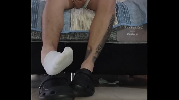 Swallow His Tootsies For Jizz