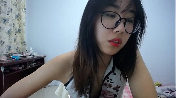 Chinese Smokeshow Goes Nose Diving