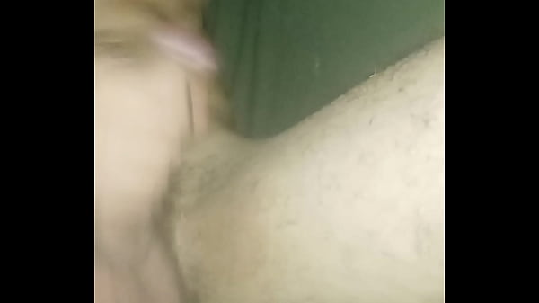 Tocandome Un Ratito