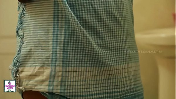 Indian Blazing Chick Bathroom Romance - Leaked MMS