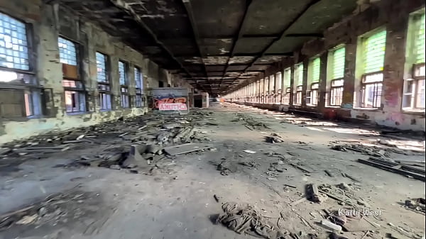 Brought A Rock Chick To An Abandoned Place And Fucked Powerful