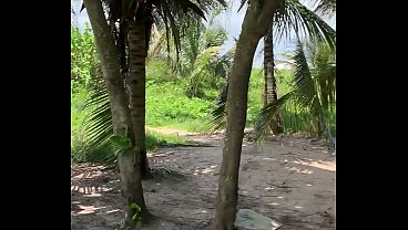 I Love Displaying Off On The Beach Trail Looking For Callgirls To Have Sex With
