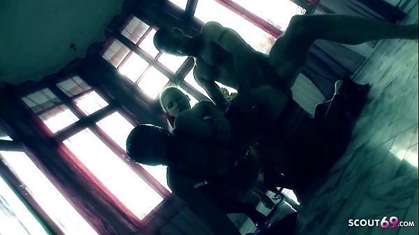 Extrem Painful Butt Fucking For Sabrina And Slavegirl In 3Some