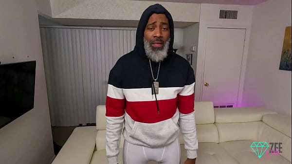 Bitchy Tenant Screws For A Chance To Get Into Rappers Music Video