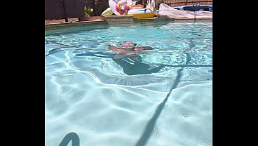 Filming For Aquaphilias Dakota Marr Kink