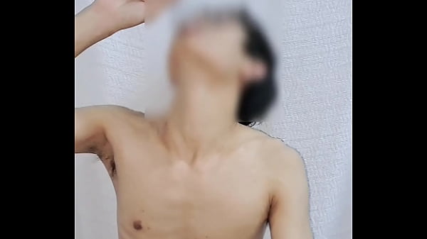 學生吃自己的精液持續一個月