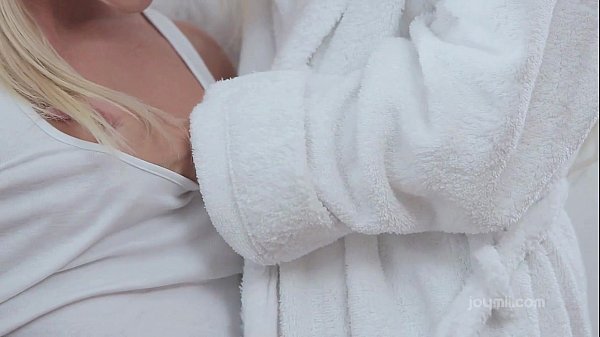 Dido Angel Smoking Lesbian Sex