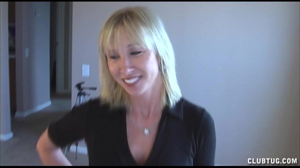 Kinky Mature Woman Likes New Dicks
