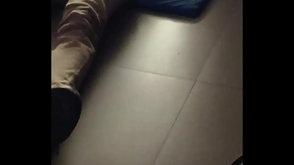 Descansando No Horário De Almoço