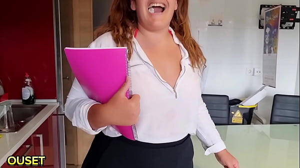 Colegiala Rubia Con Enorme Culo Es Follada Por Su Profesor De Matemáticas!