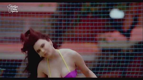 Indian Actress Sherlyn Chopra Sultry