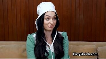 Amish Bombshell Milks Doctors Enormous White Prick On Therapy