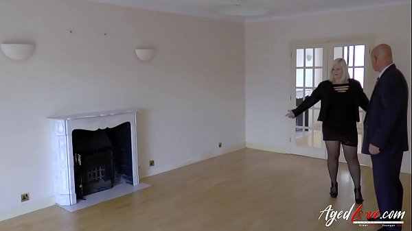 AgedLovE Raw Slam With Tempted Sales Agent