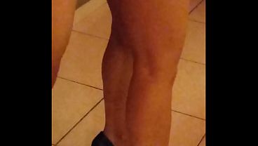 O Motorista Do Uber Deixou Minha Vagina Inchada Na Frente Do Corno.
