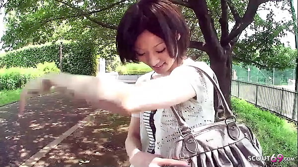 Slim Japanese Coed Tricked To Nurse Strangers Rod In Car