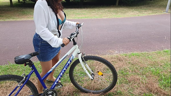 Pupil Chick Riding Bicycle&Masturbating On It After Classes In Public Park!