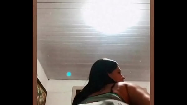 Safada Do Rabo Grande Dançando Igual Puta