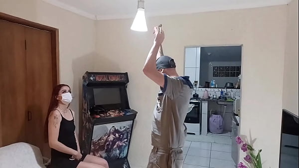 Técnico Em Informática E Surpreendido Pela Casada Safada!