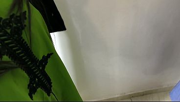 فيلم سكس سباك وصاحبو ينيكو صاحبت البيت عشان يصلحو حنفية سكس عرب ساخن كلام بيهيج صوت واضح جسم ملبن