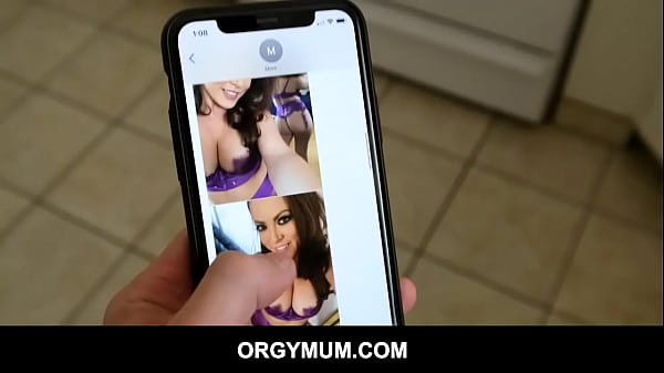 Sweet Step Cougar Carmen Valetina Flashing Her Scorching Twat To Her Stepson