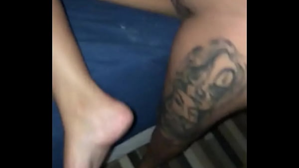 Foda Escondida Com Minha Meia-irmã Tatuada Do Cuzao Guloso
