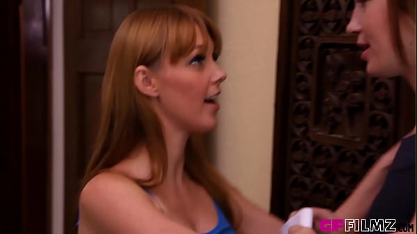 Marie McCray, Jodi Taylor In Lesbian House Hunters