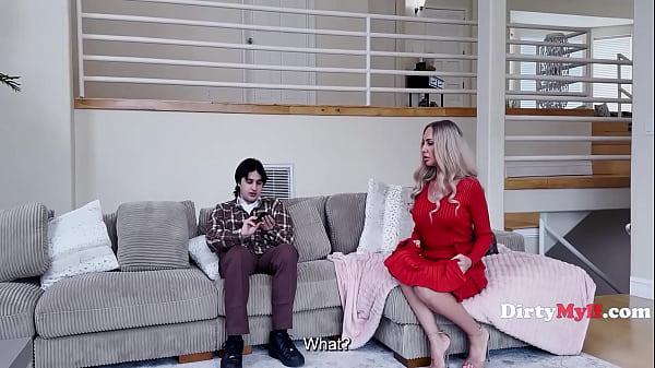 Blackmailing Russian Stepmommy Over Her Sordid Past - Anna Kolba, Elias Cash