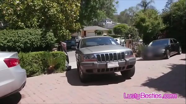 Soapy Car Wash Turns To Foursome Member Splitting