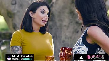 ALL GIRL MASSAGE - Silvia Saige And Ivy Lebelle Turn Massage Into Garden Lesbian Lez Grind Nail
