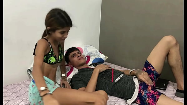 Hermanastra Llega A Mi Habitación Para Pedirme Que La Folle Duro HISTORIA COMPLETA