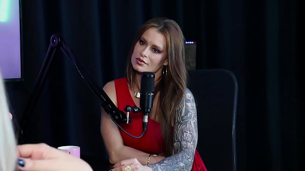 Se Arrepende De Não Ter Comprado Um Vibrador, Sofreu Um Agravo Sexual E Consegue Fazer Sexo Por Prazer - Tati Weg (SHEER/RED)