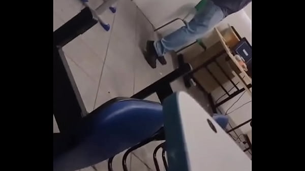 Bananinha Louca Surtando Em Sala De Aula
