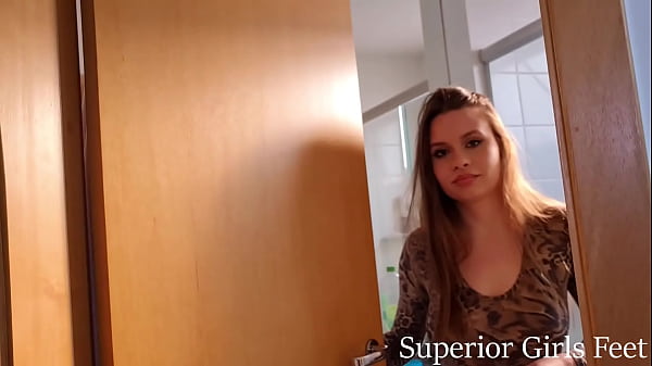 Domme Lauren - Bossy Girlfriend Walks All Over Her Boyfriend - Alluring Legit FaceStanding EP 2 - TOOTSIE CHERISH - FEMDOM - SOLE POWER PLAY - FOOT HUMILIATION - FACE STANDING