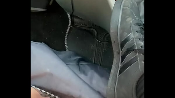 Coed Deja Cums All Over Car As Bf Plays With Her Compact Cunt