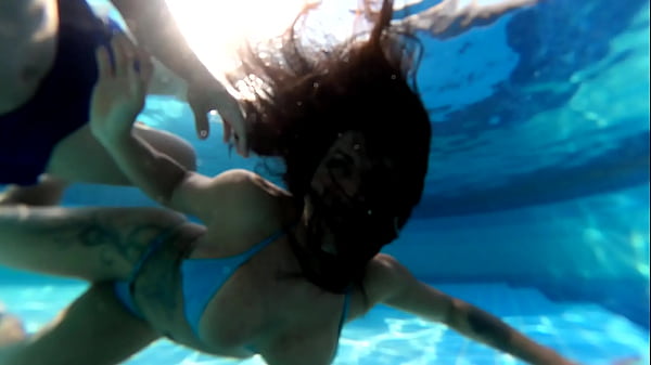 A Morena Queria Me Pagar Um Boquete Dentro Da Piscina Mr Matusalem - Natzinha Morena