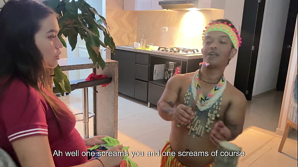Le Doy Un Excitante Baile Hawaiano A Mi Sexi Embarazada Hermanastra Hasta Terminar Poniéndola Muy Cachonda Y Follarla Duro Con Mi Enorme Y Rica Polla Por Su Apretado Coño Y