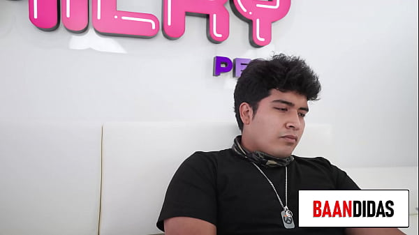 Dr Backdoor Al Rescate De La Bandida Greta, La Muy Puta Se Metio Algo Al Culo Y Necesita Ayuda