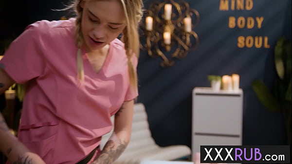 Seductive Cubbi Thompson Slams Thick Rear Cutie Dylan Moore After Smoking Form Massage